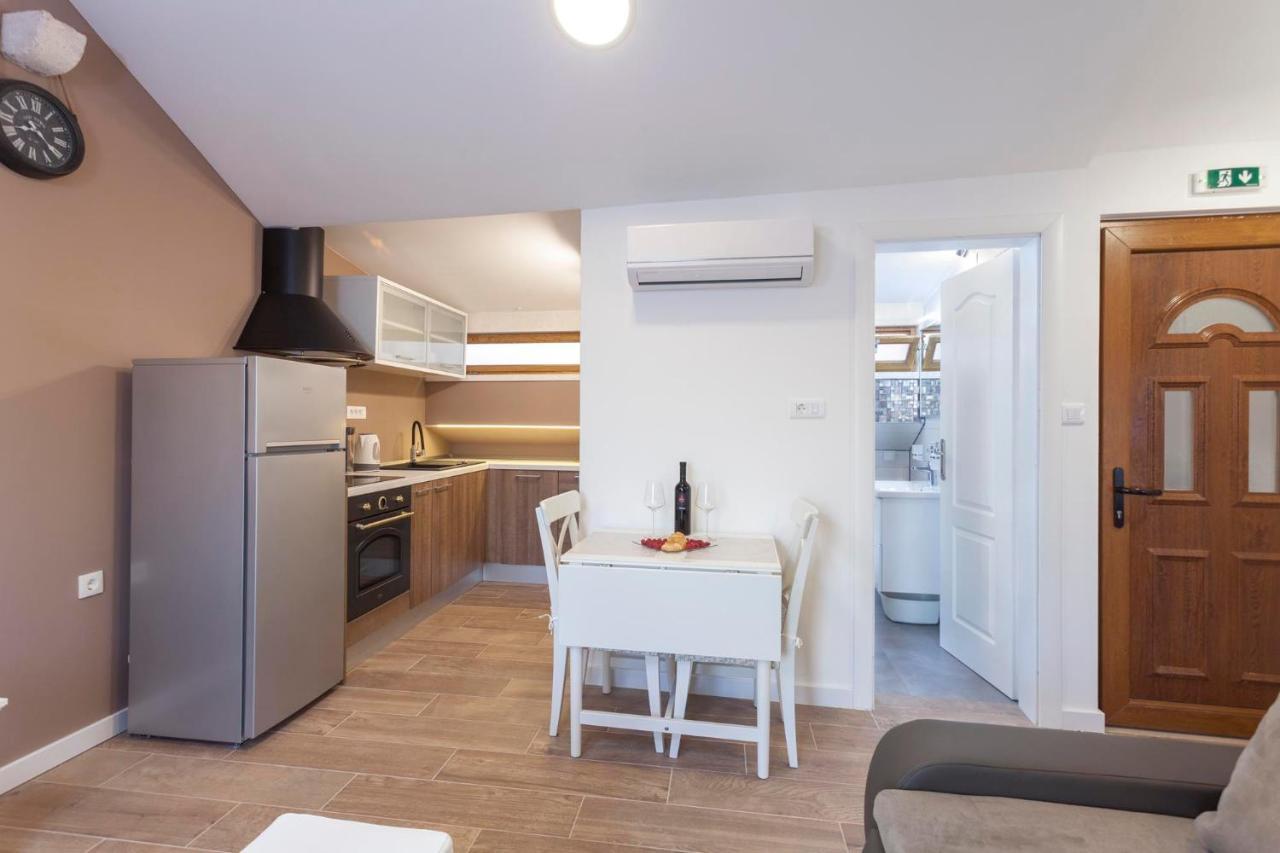 Apartmani Antiqua Живогошче Экстерьер фото